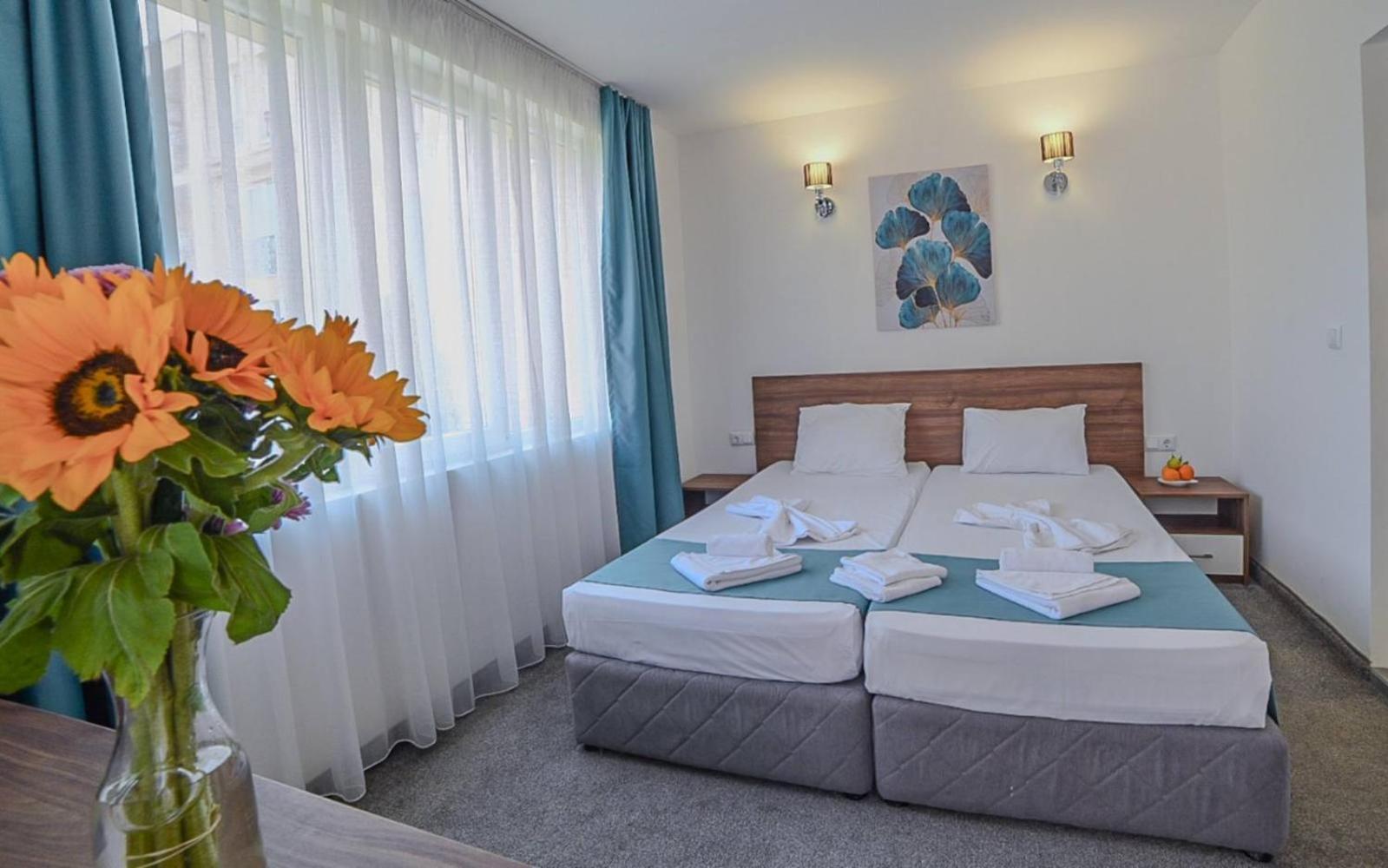 Hotel Zonya Slăntjev Brjag Exteriör bild