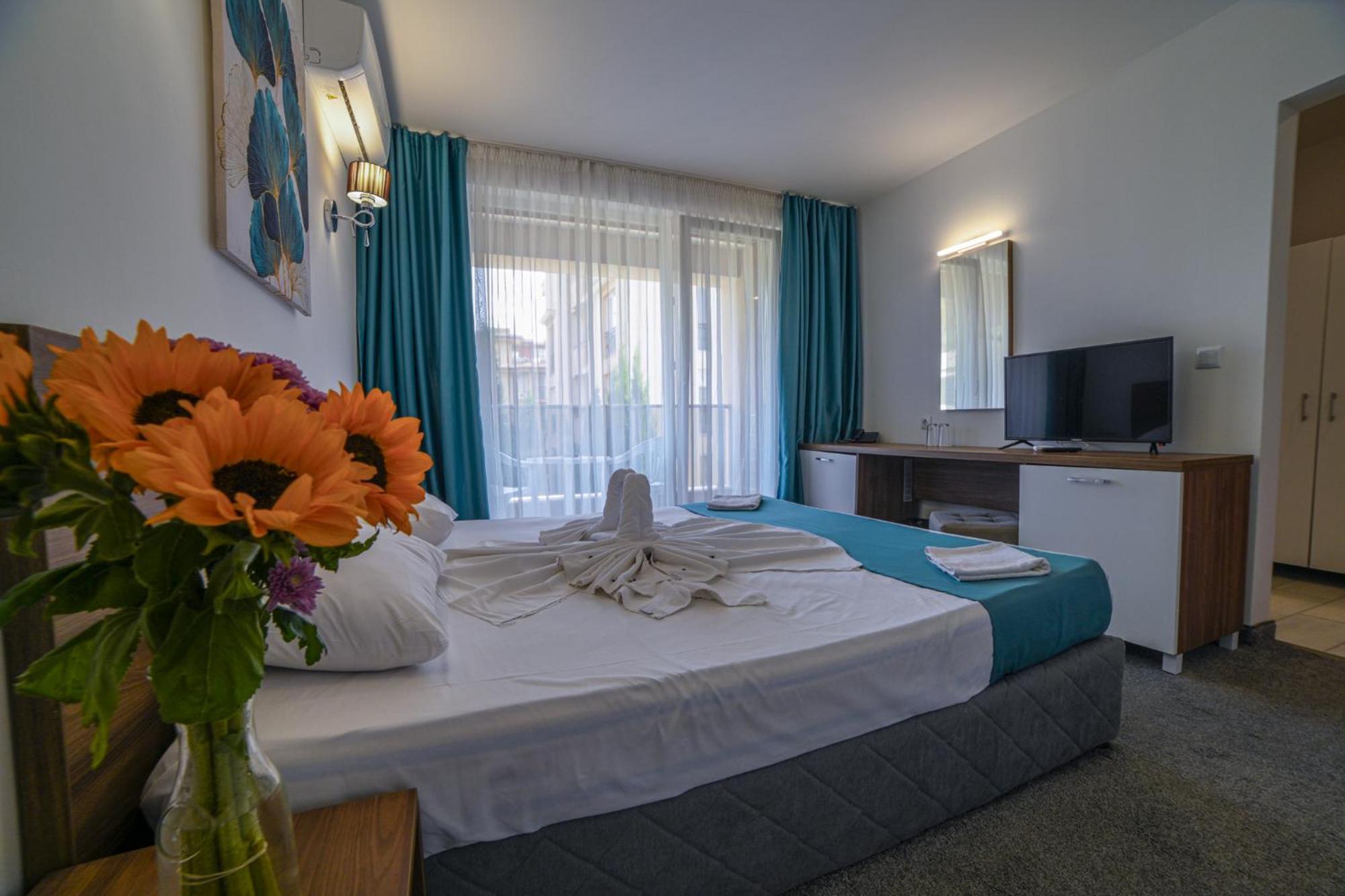 Hotel Zonya Slăntjev Brjag Exteriör bild