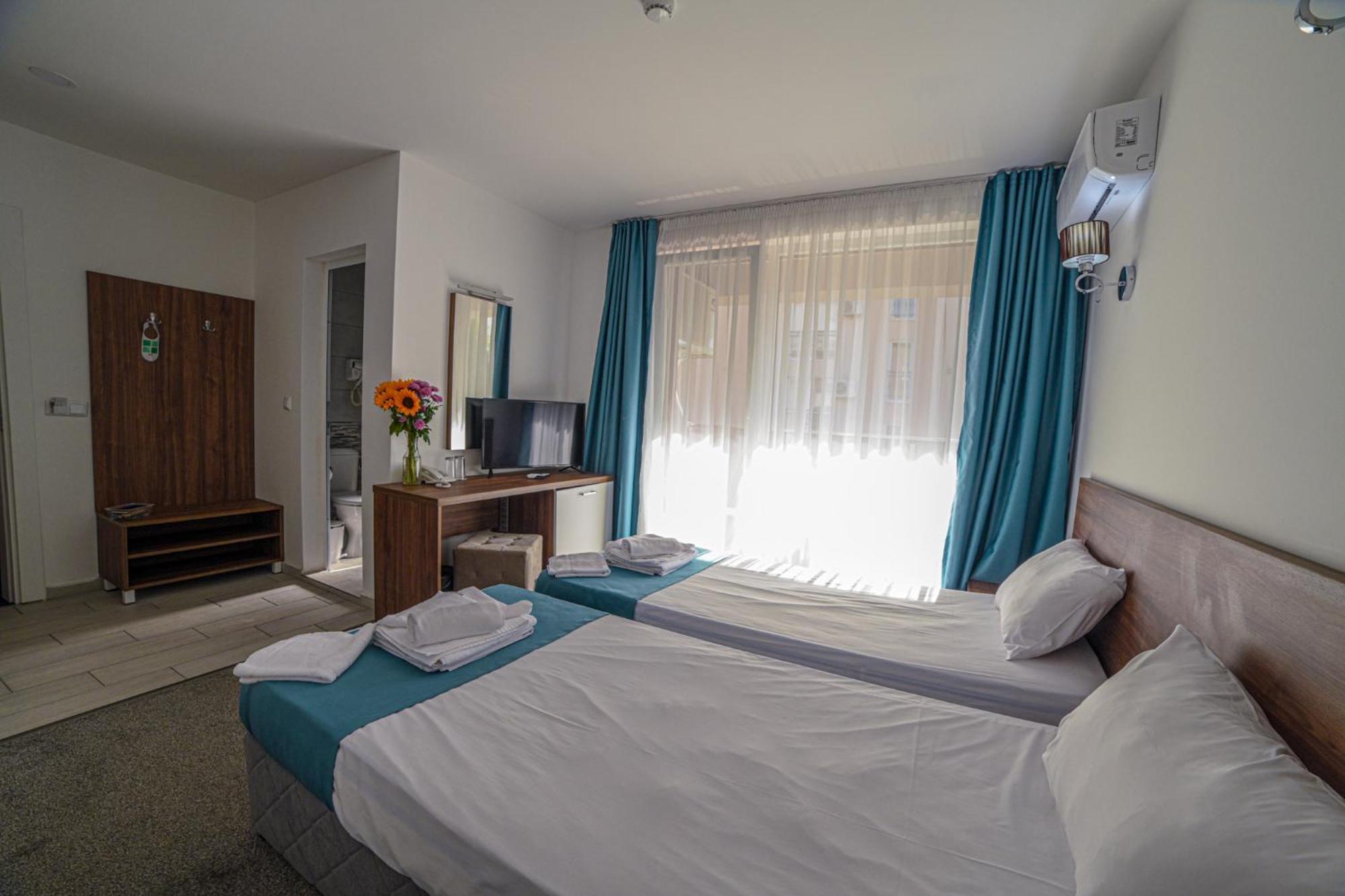 Hotel Zonya Slăntjev Brjag Exteriör bild