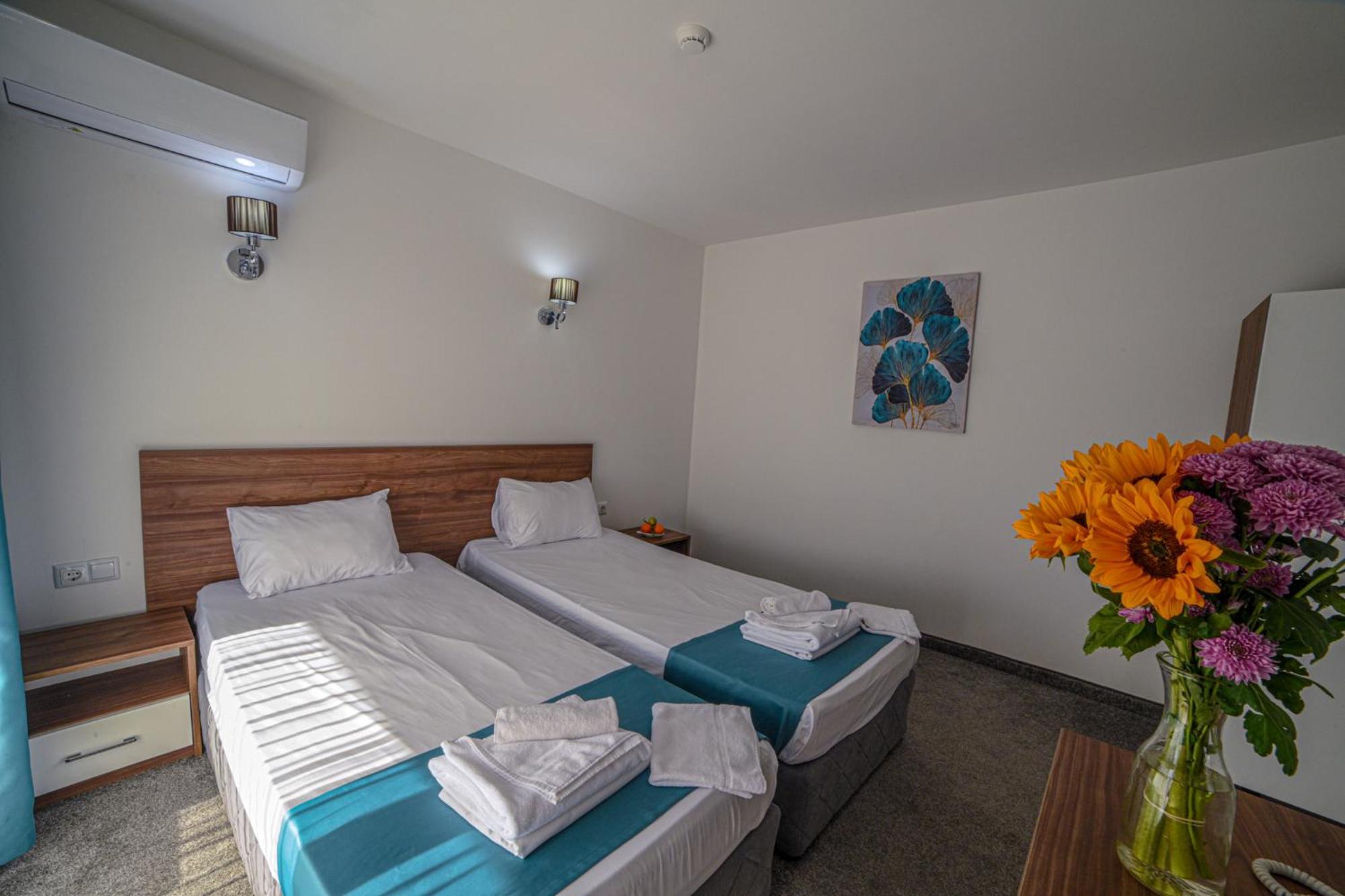 Hotel Zonya Slăntjev Brjag Exteriör bild
