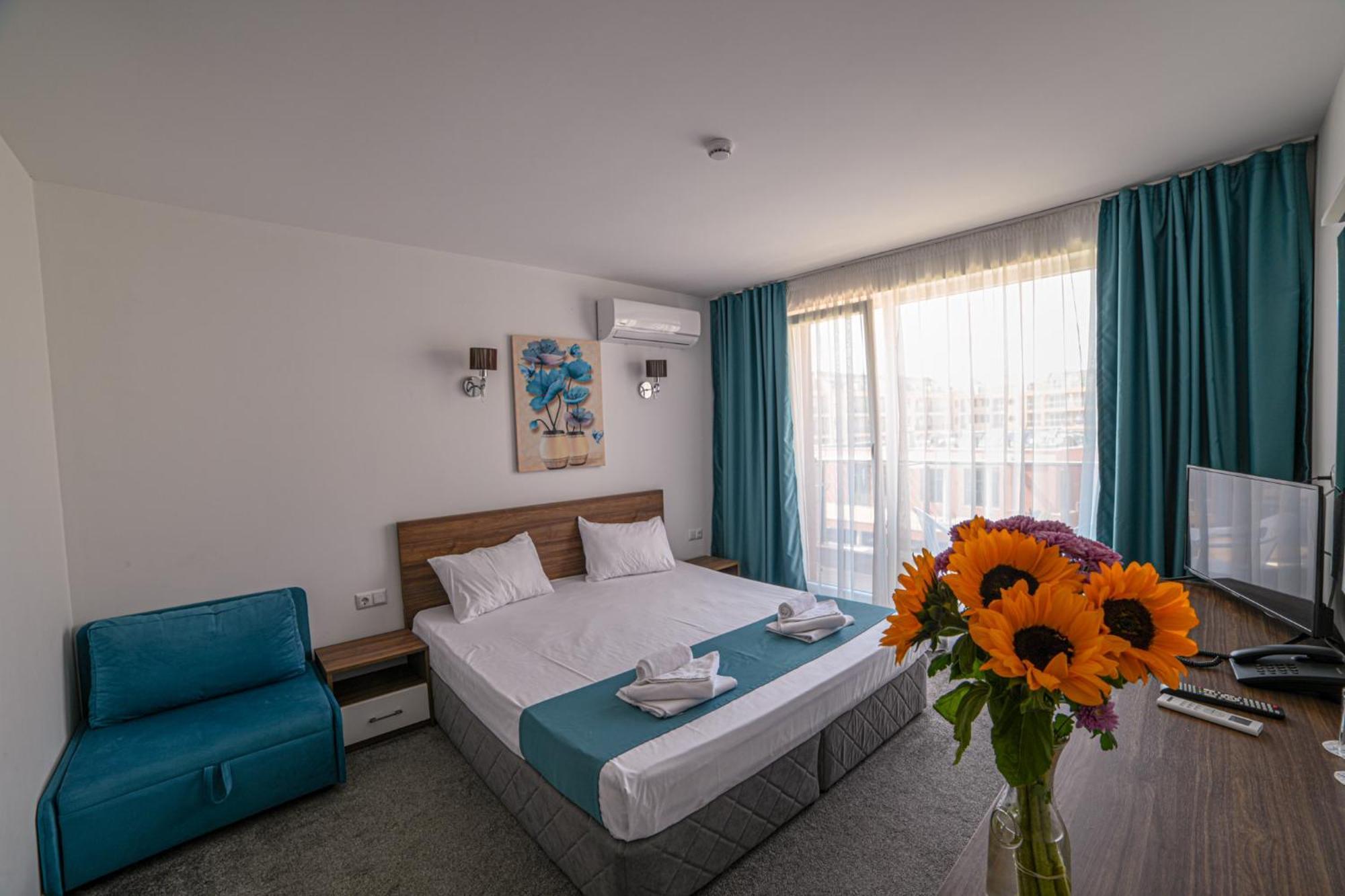 Hotel Zonya Slăntjev Brjag Exteriör bild